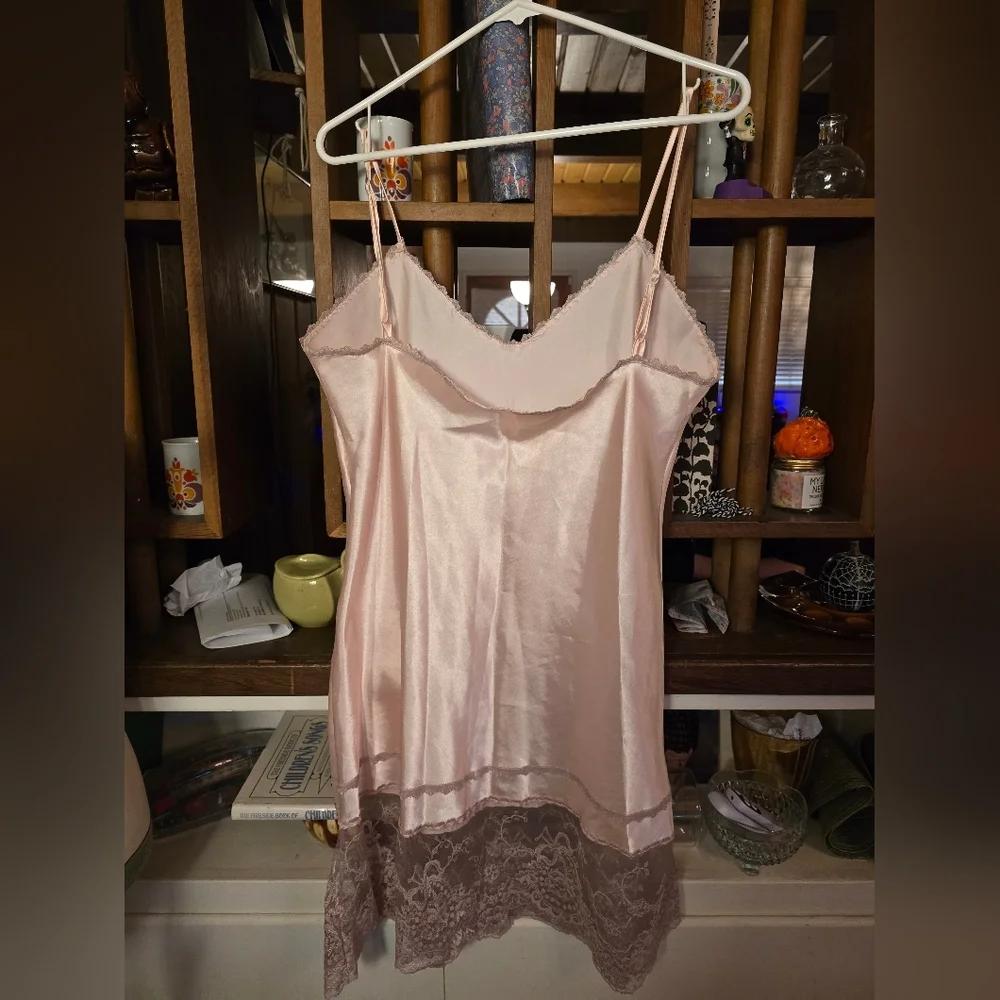 Lady Carmen Vintage Elegant Pink Lace Trim Slip Dress